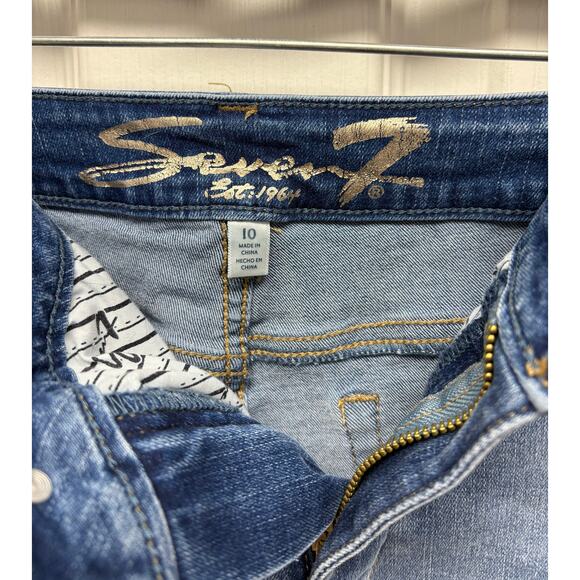 Seven7 Jean Shorts, Embroidered, Cut Offs, Weekend Short, Women's Size10 - Picture 2 of 5